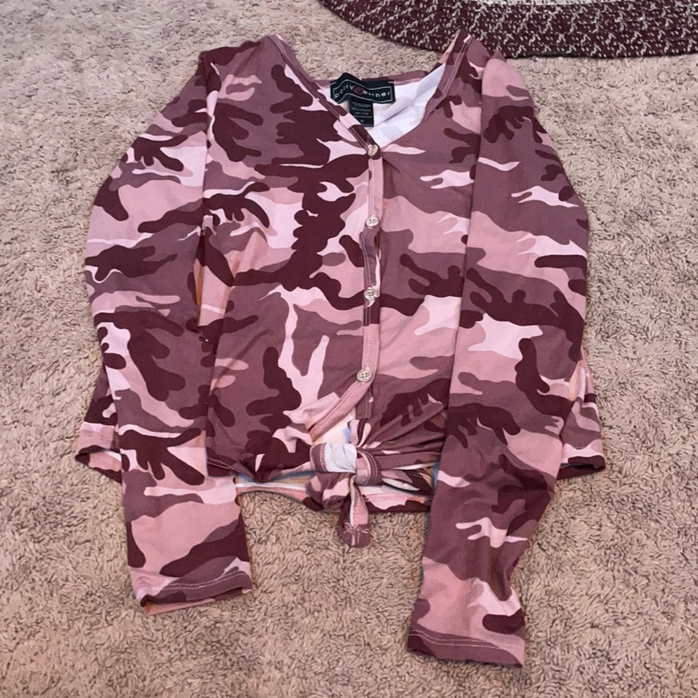 camo tie button up shirt size medium